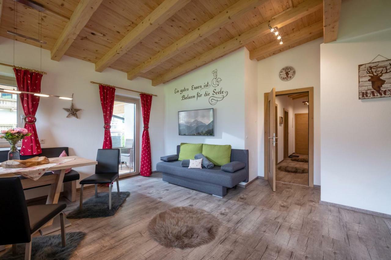 Apartamento Alpinjuwel In Hippach Exterior foto